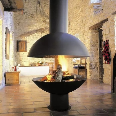 Wirkliche Flamme walzte hölzerner brennender Stahlofen verschobenen hängenden Kamin kalt