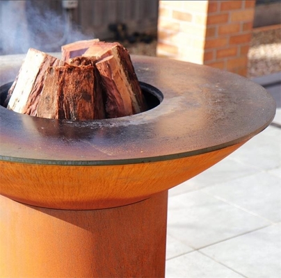 Hoher Rundfuß, der GRILL Corten kochend Stahl-Grill-Grill kampiert